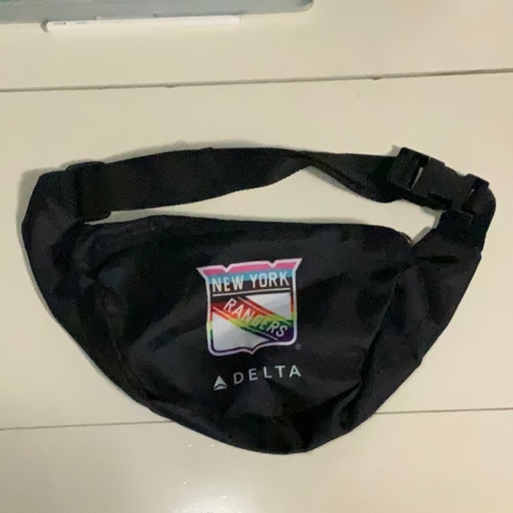 New York Rangers Pride Night Fanny Pack Bag SGA MSG LGBTQ Pride Delta Give Away